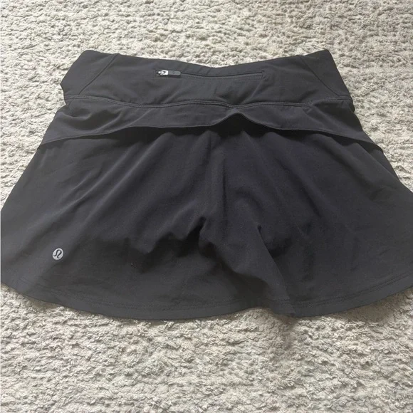 Lululemon Play Off The Pleats Skirt *13" size 4 - Picture 5 of 6